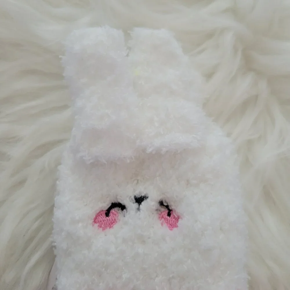 Claire's Fuzzy Socks Set